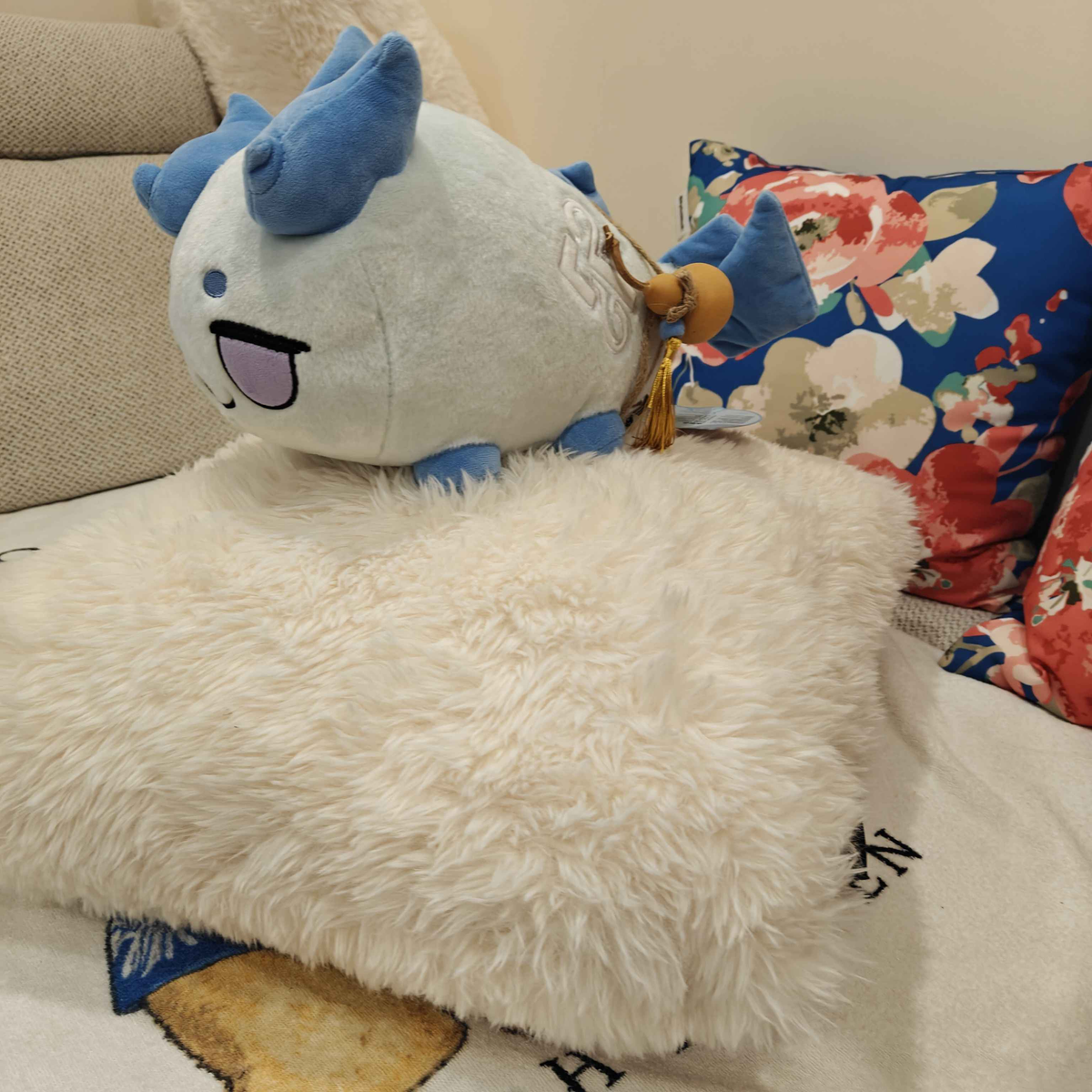 Arknights Ling Bean Plush Showing Right Side
